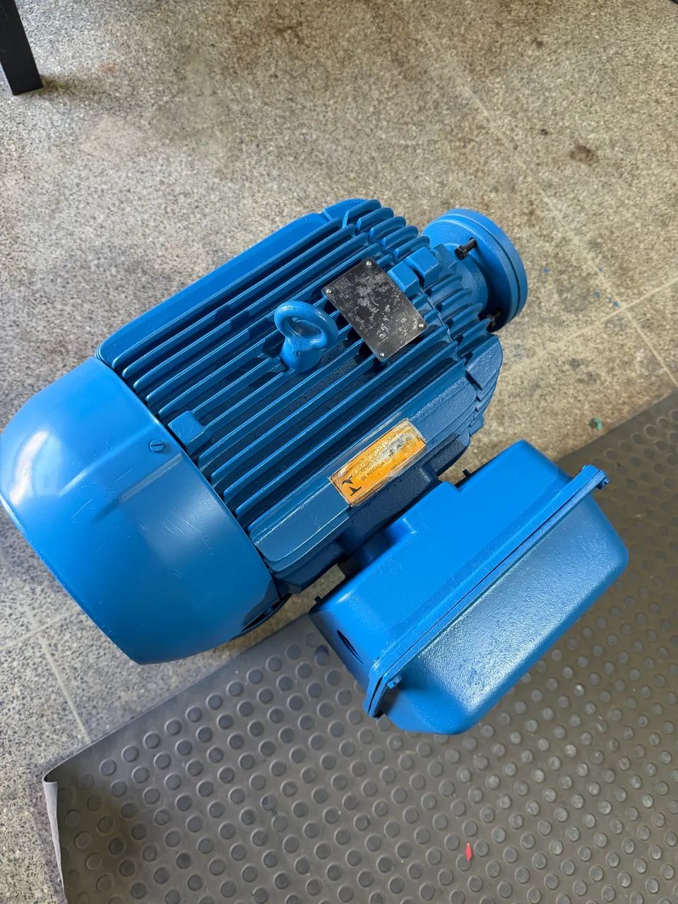 Motor elétrico WEG 10cv 220/440 monofásico alta rotação  - Foto 2