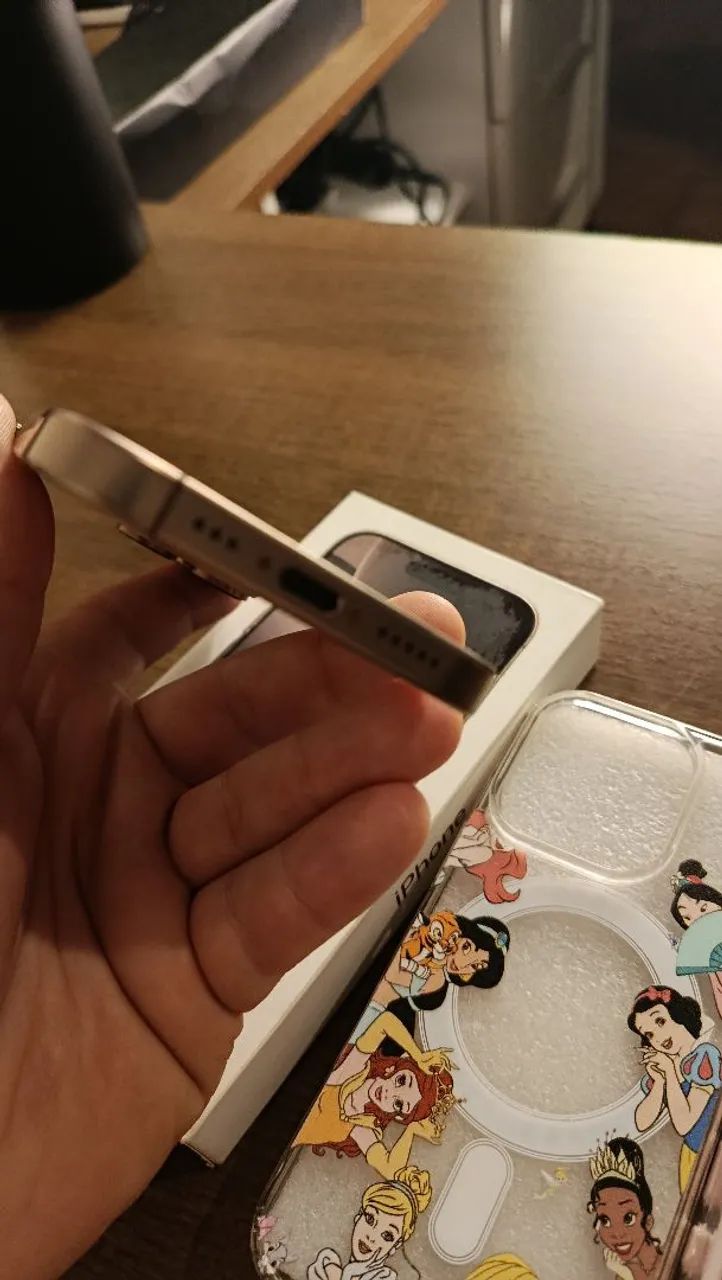 iPhone 16pro Titanium desert  - Foto 3