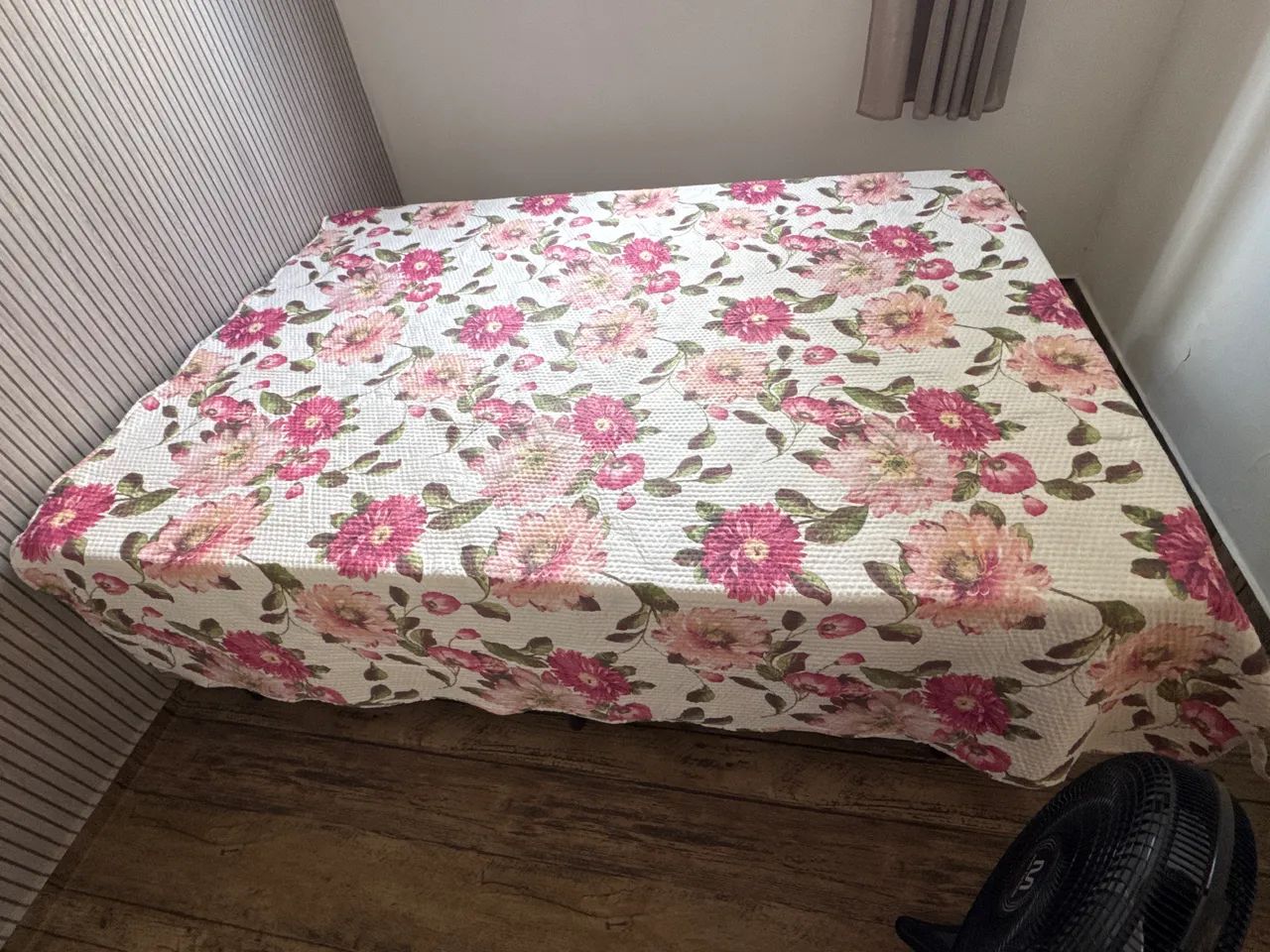 Cama box de casal a venda 