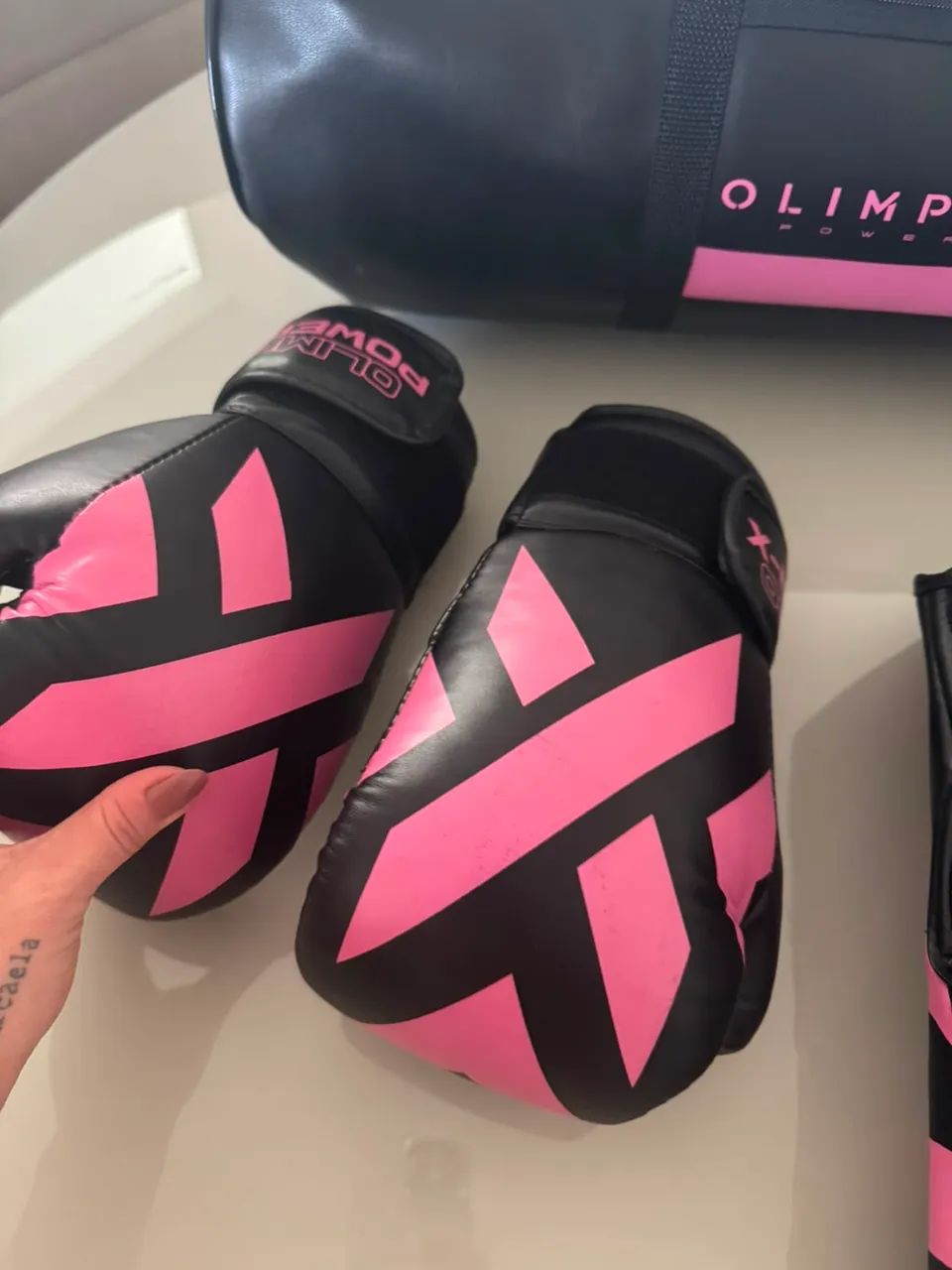 Kit Luva De Boxe Feminina Olimp Power Preto E Rosa - Foto 2