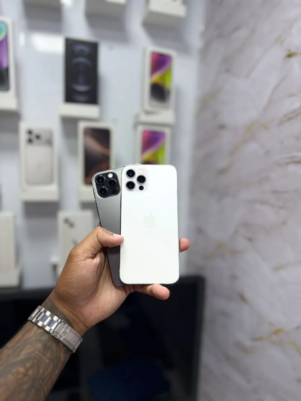 IPHONE 12 PRO 256GB<br>R$ 2.199,00 - Foto 2
