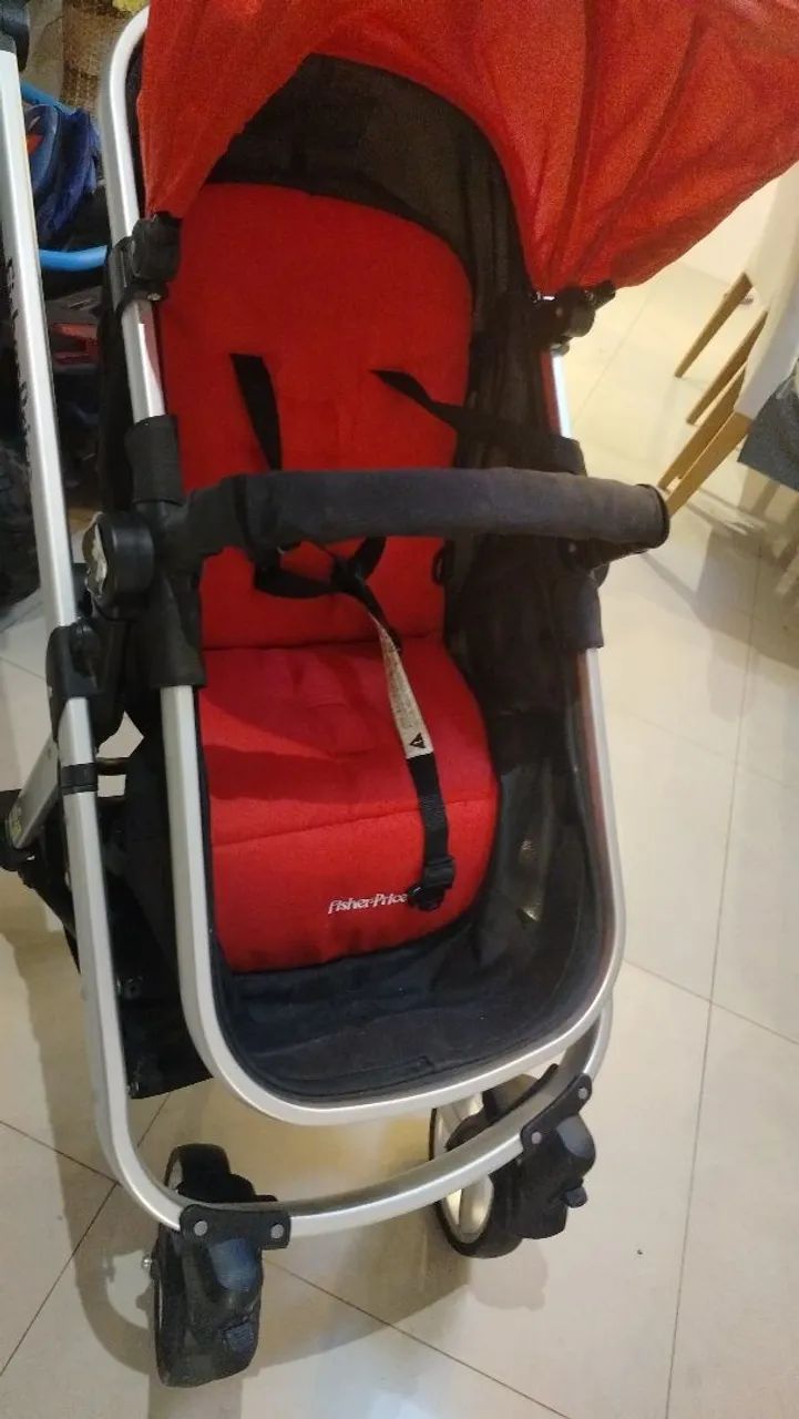 Carrinho de bebê c/ função Moisés 