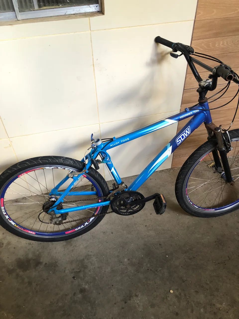 Vendo bicicleta nova