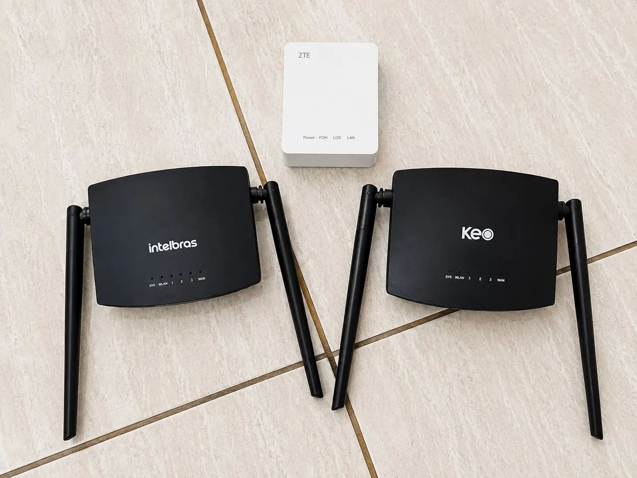 Roteadores e Equipamento de fibra óptica