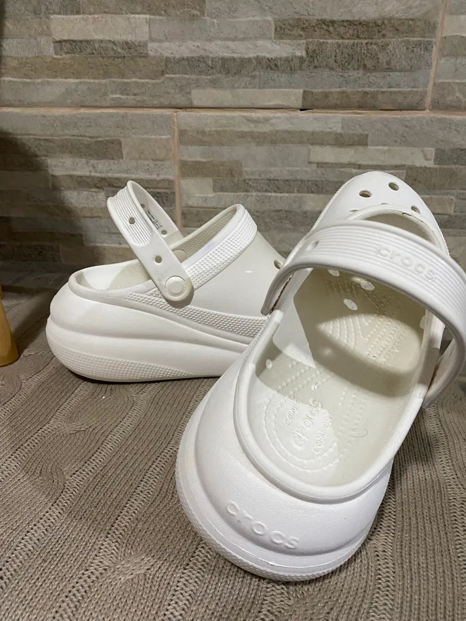 Crocs Classic Mega Crush Clog tamanho 39/40 - Foto 2