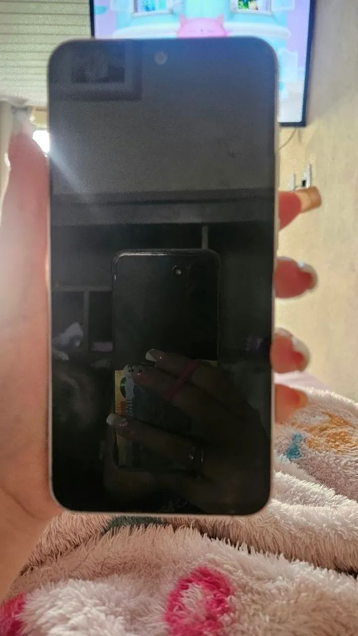 Vende-se um celular Samsung s23 - Foto 2
