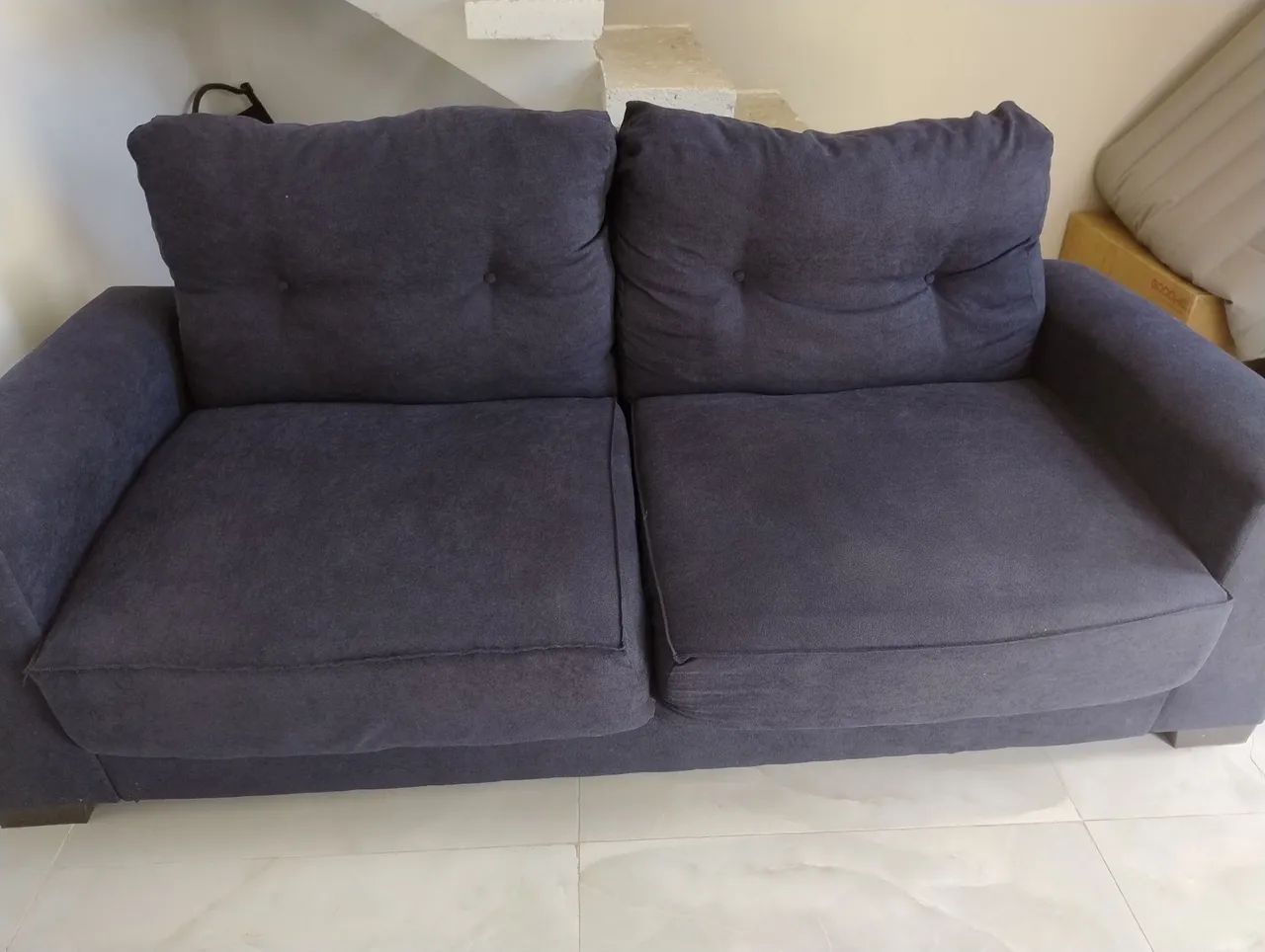Vendo sofá estiloso - Foto 2