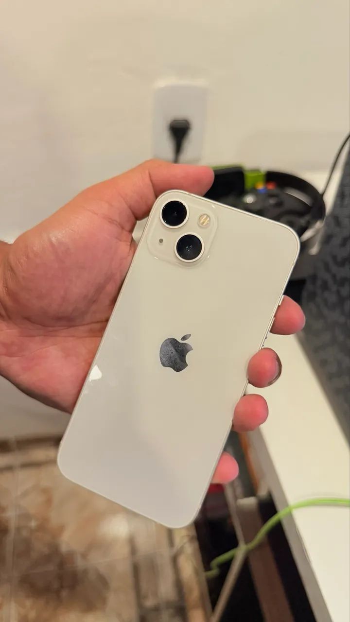 iPhone 13