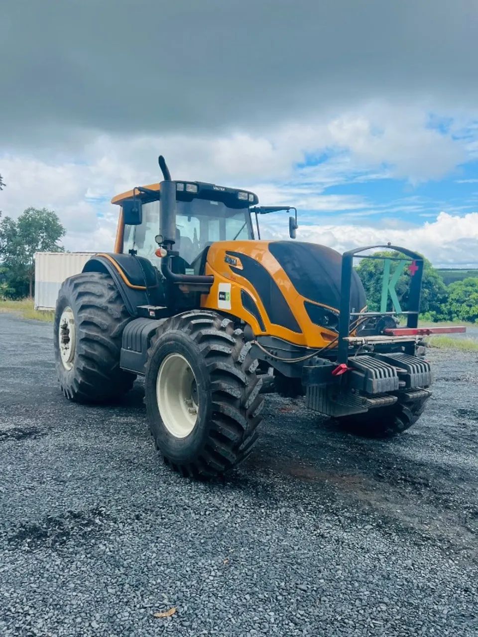 Trator Valtra BH224 HT