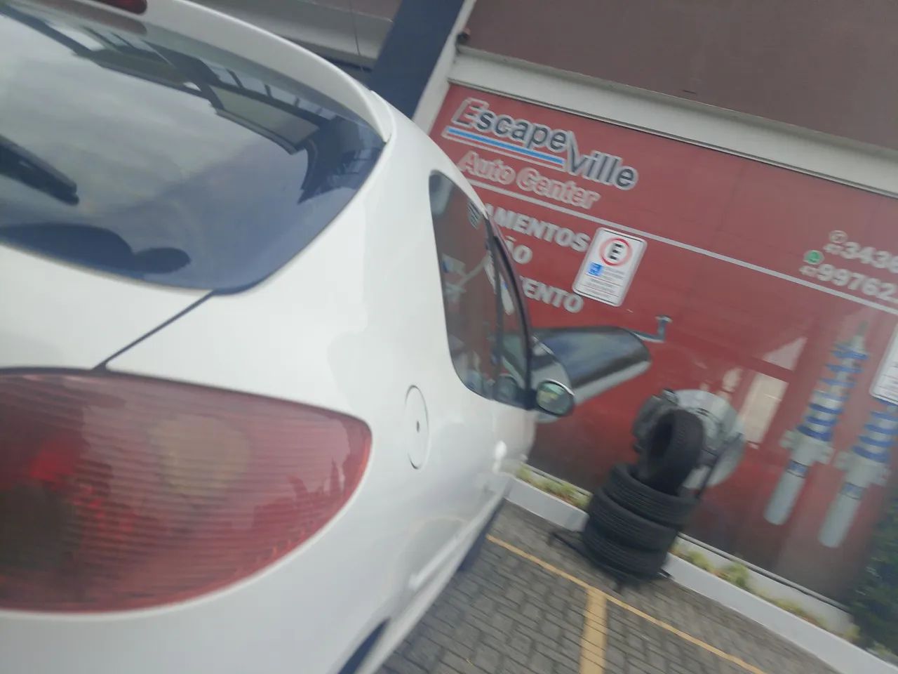 Peugeot 206 206 Sensation 1.4 Flex 8V 3p 2008