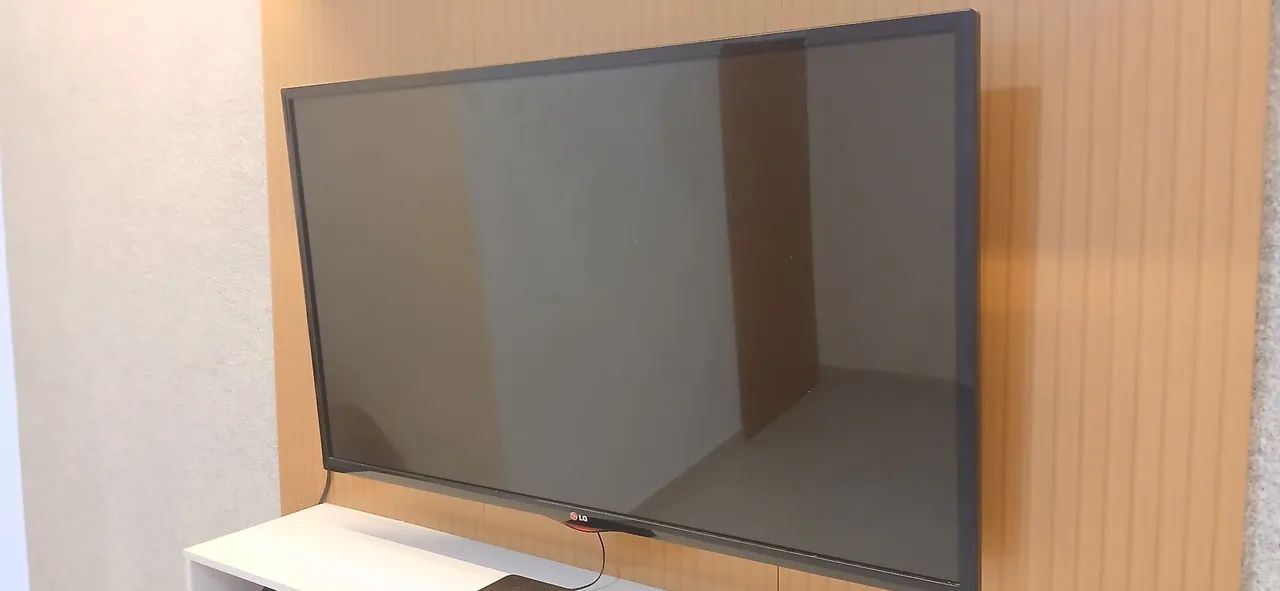 TV LG 43" polegadas