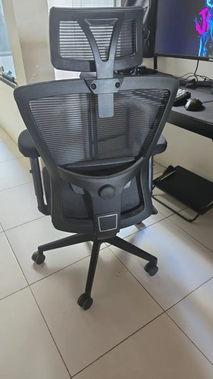 Cadeira Ergonômica Completa com Apoio Lombar e Cabeça - Excelente Estado - Foto 2