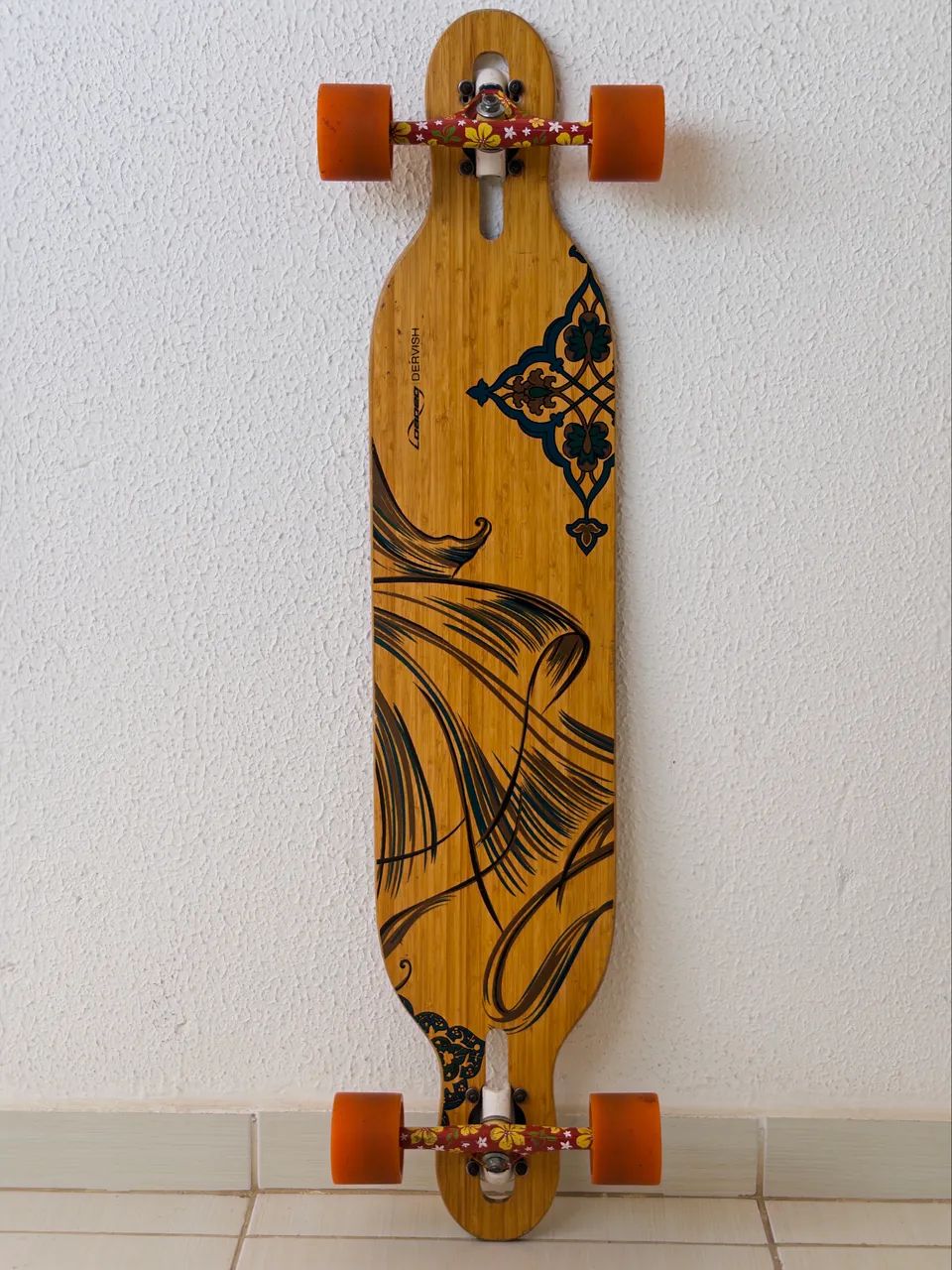 Longboard LOADED DERVISH flex 2 com trucks PARIS pro model muito