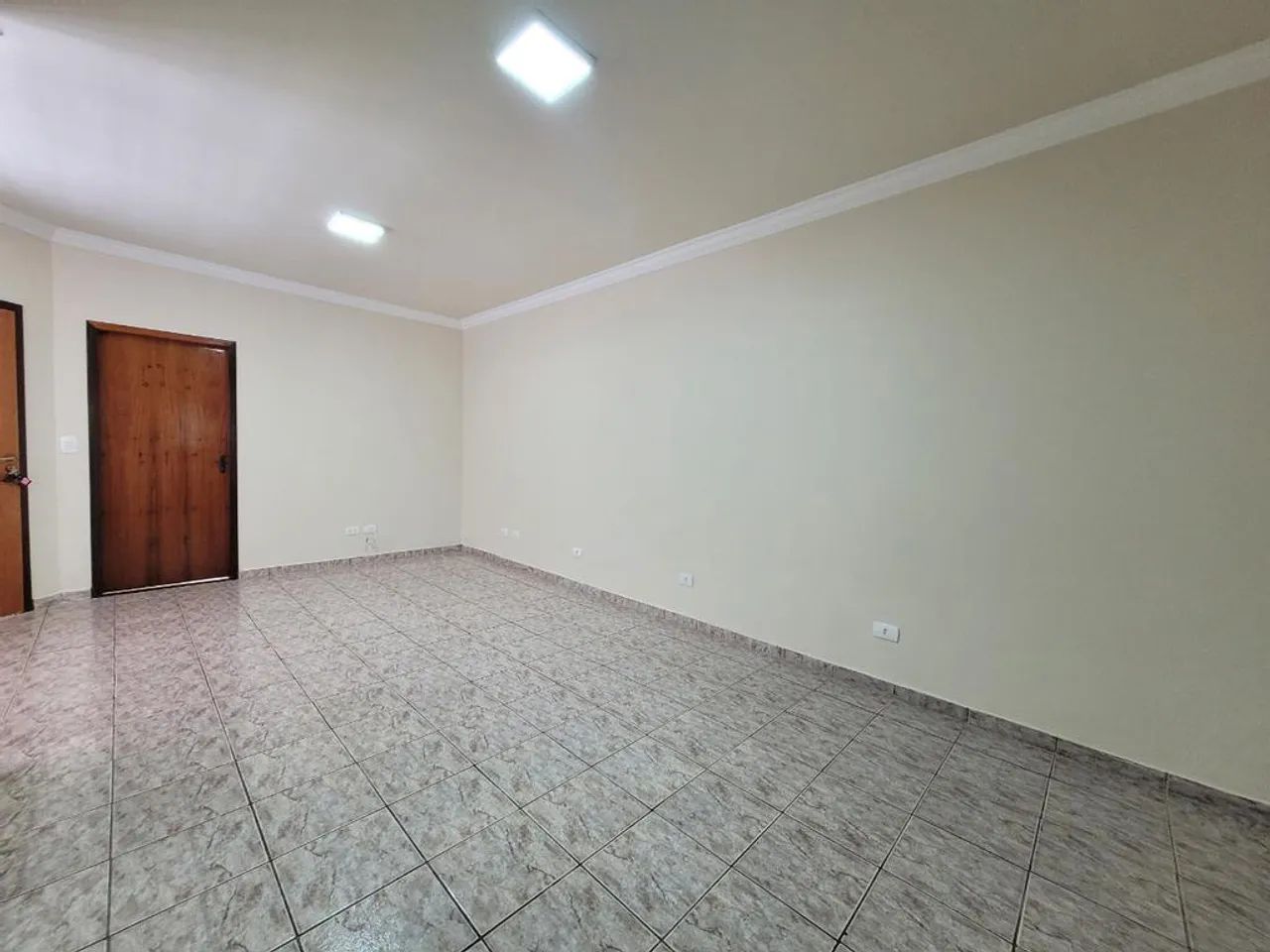 Casa para alugar em Maringá, Jardim Santa Helena, com 3 quartos, com 120 m² - Foto 4