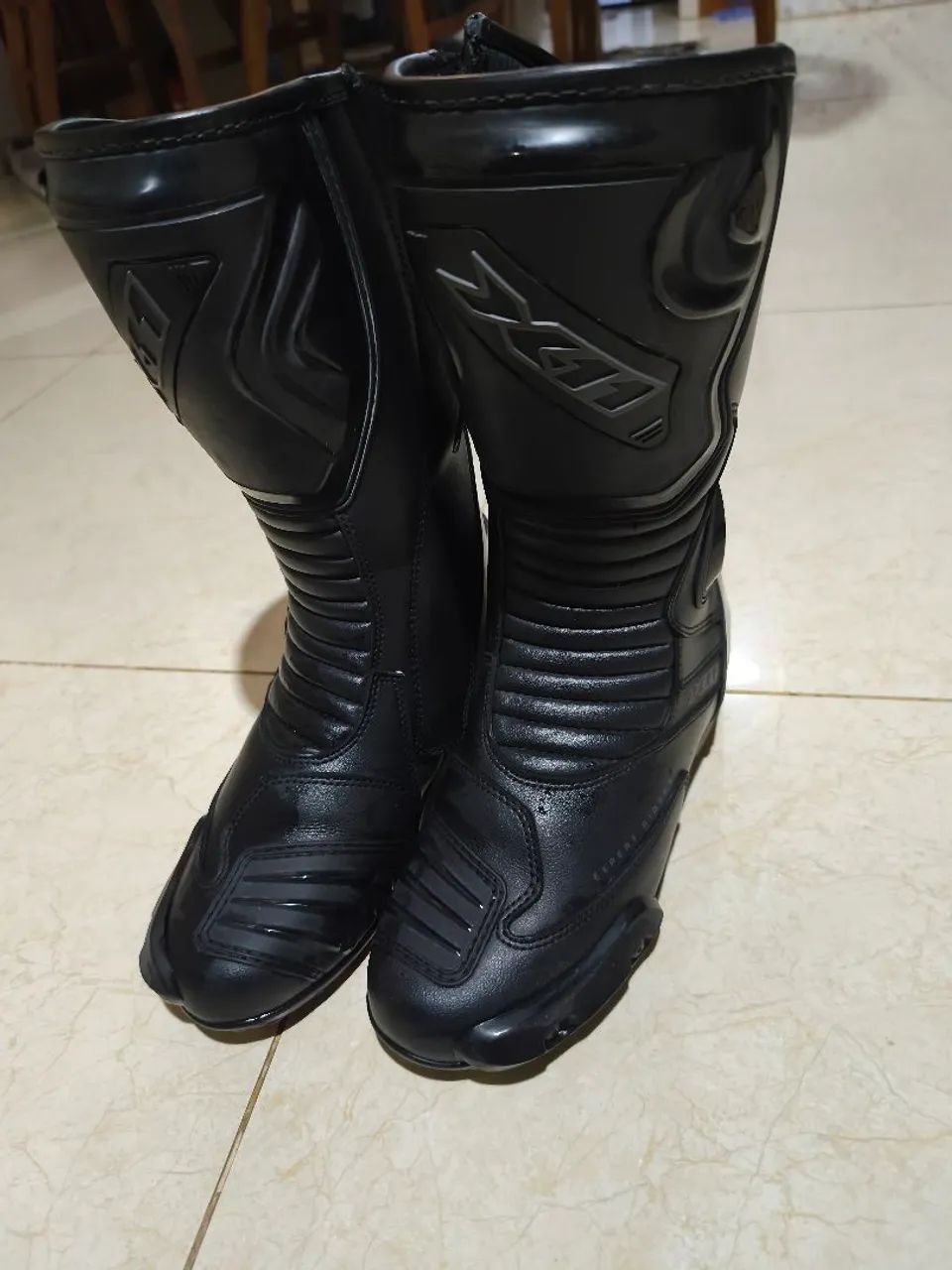 Bota x11 track cano longo 