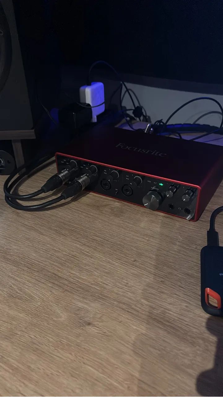 Interface de áudio focusrite Scarlett 18i8 3ª geração  - Foto 2