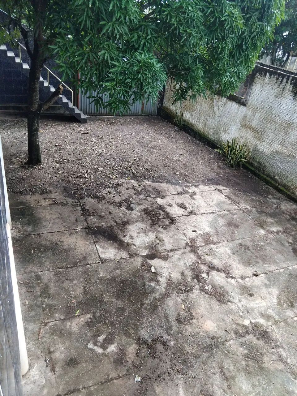 Primeiro andar, pronto para comércio ou moradia!