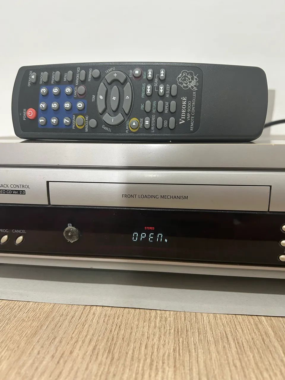  Videokê da marca Raf Electronics, modelo VMP-9000. - Foto 4