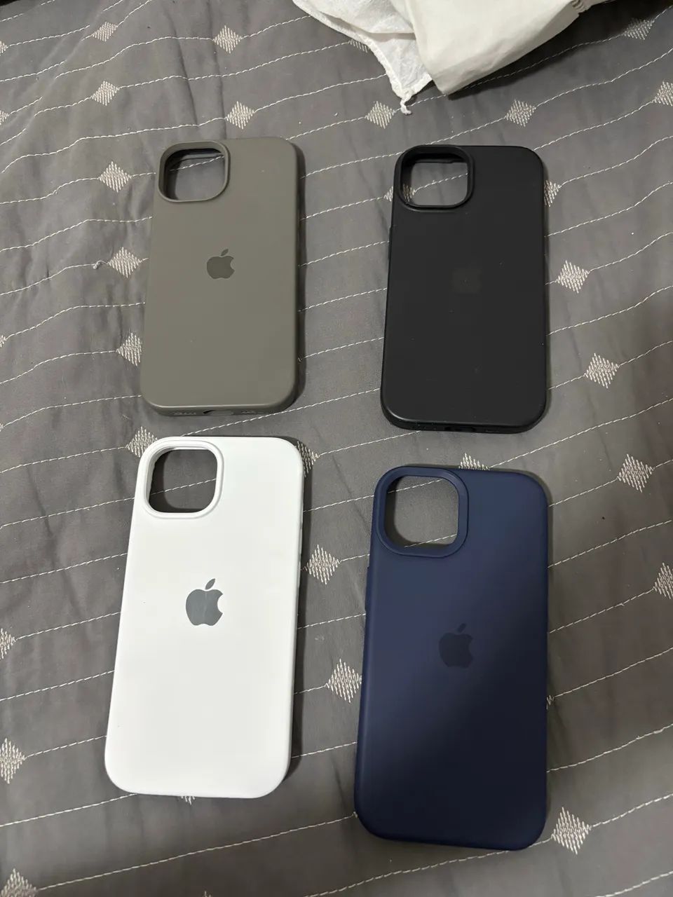 Capas IPhone 15