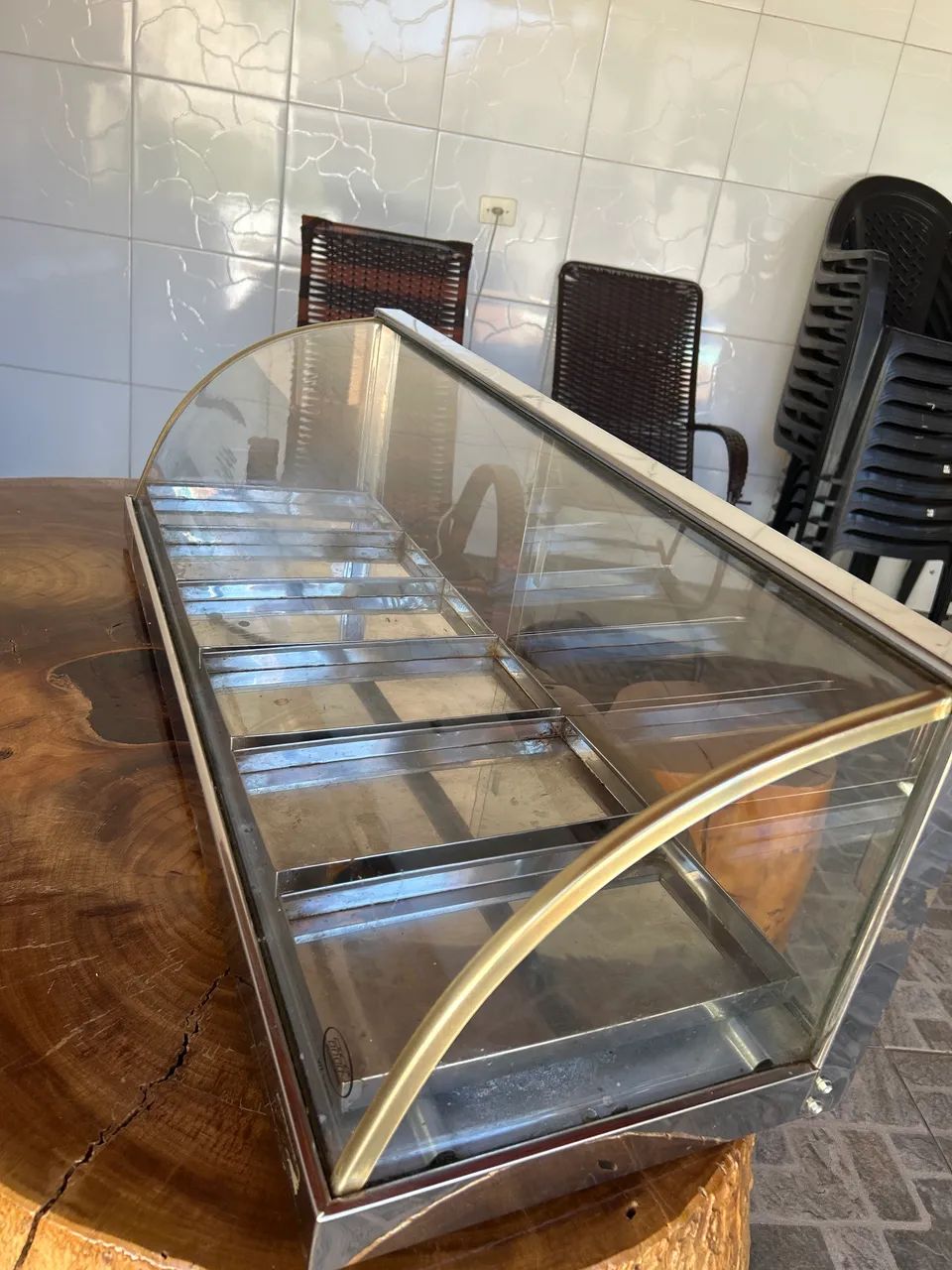 Vende-se estufa com 6 bandejas funcionando perfeitamente  - Foto 2