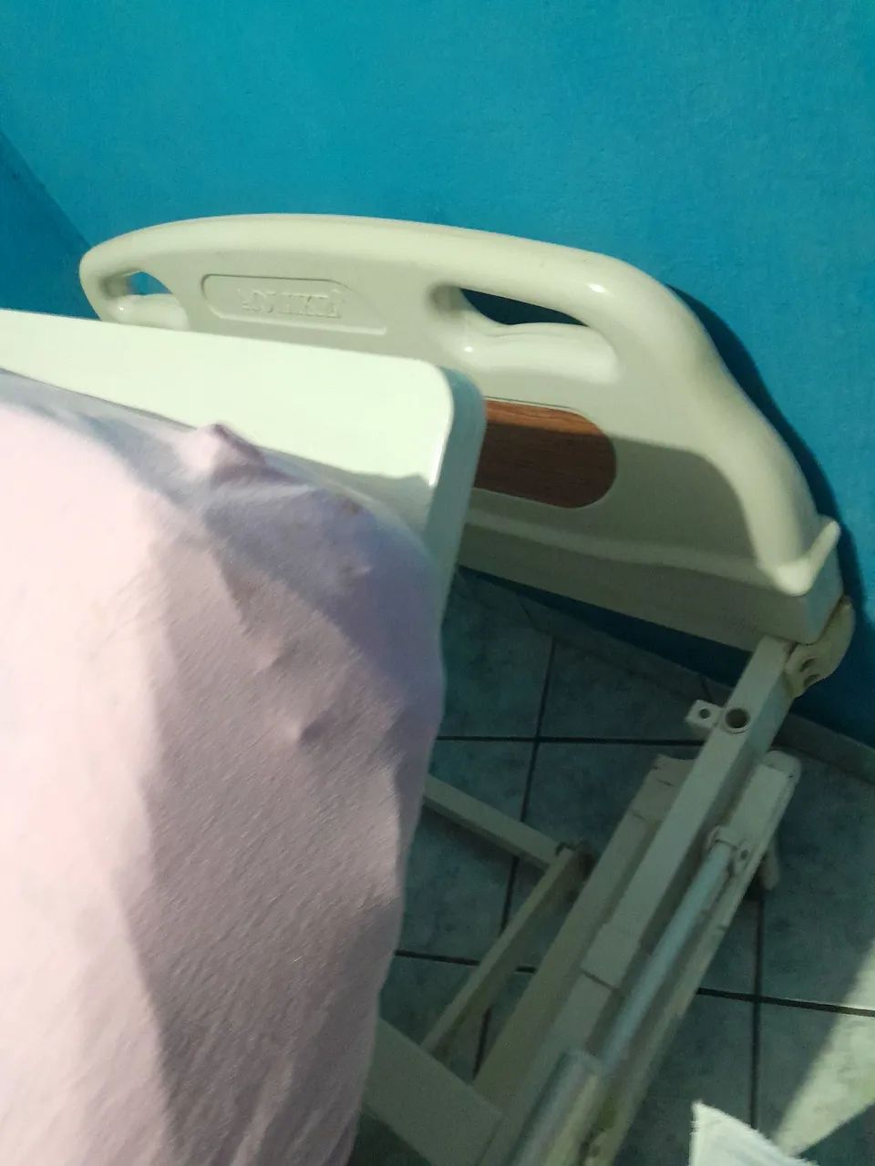 Cama hospitalar de aço. - Foto 3