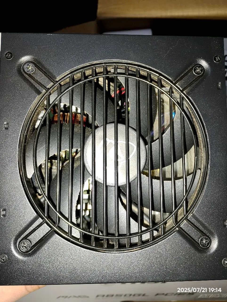 PEÇAS PARA PC: FONTE, PLACA-M?E E PLACA DE VÍDEO