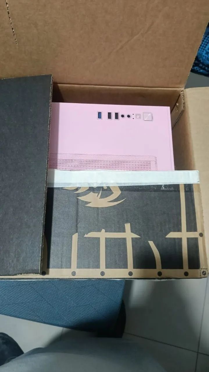 Gabinete gamer rosa