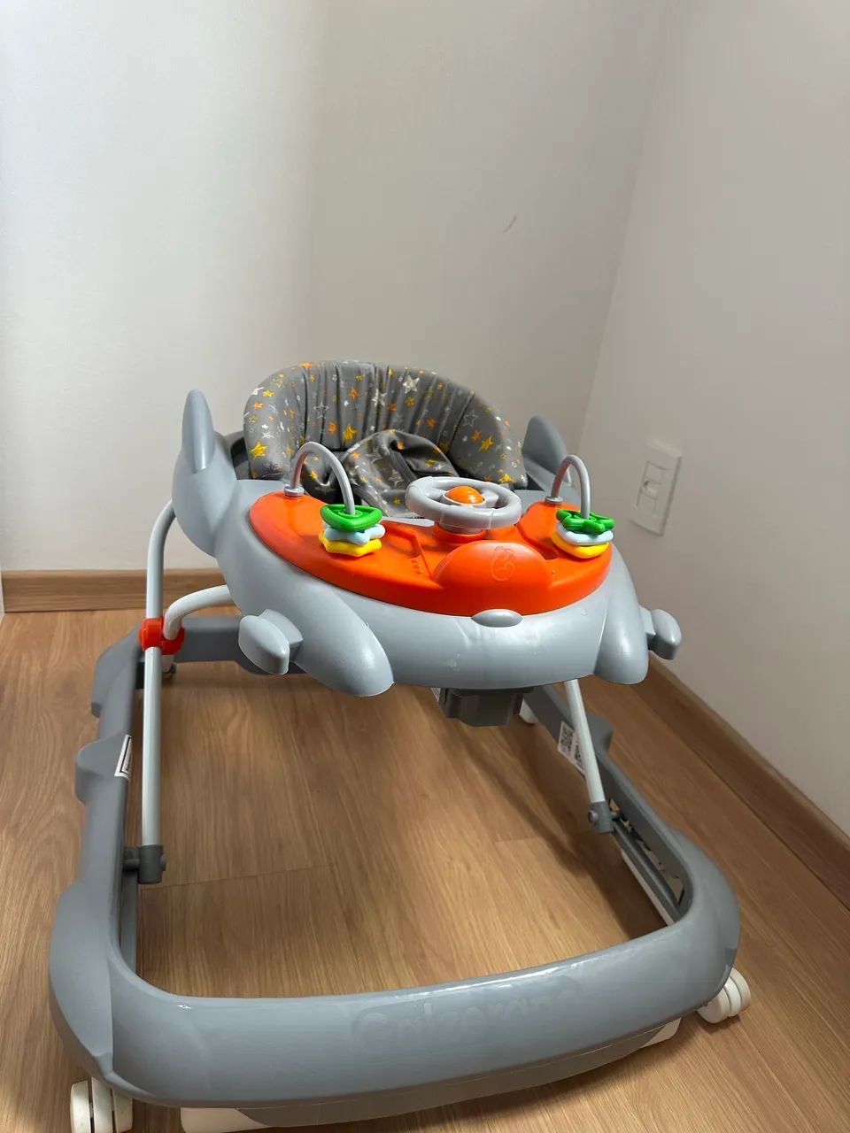Andador de bebê marca Galzerano - Foto 3