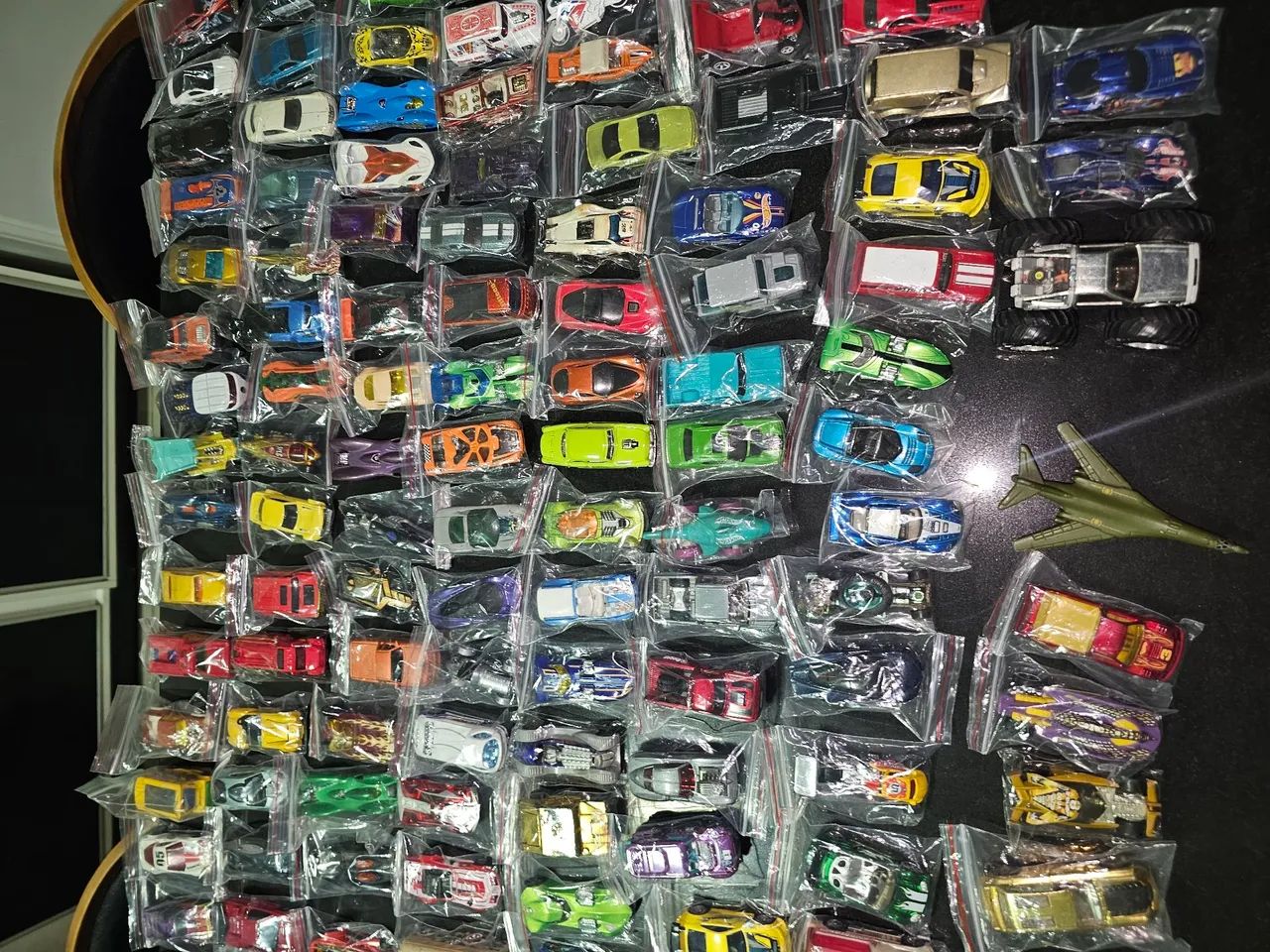Coleção de hot wheels loose 220 minis - Foto 2