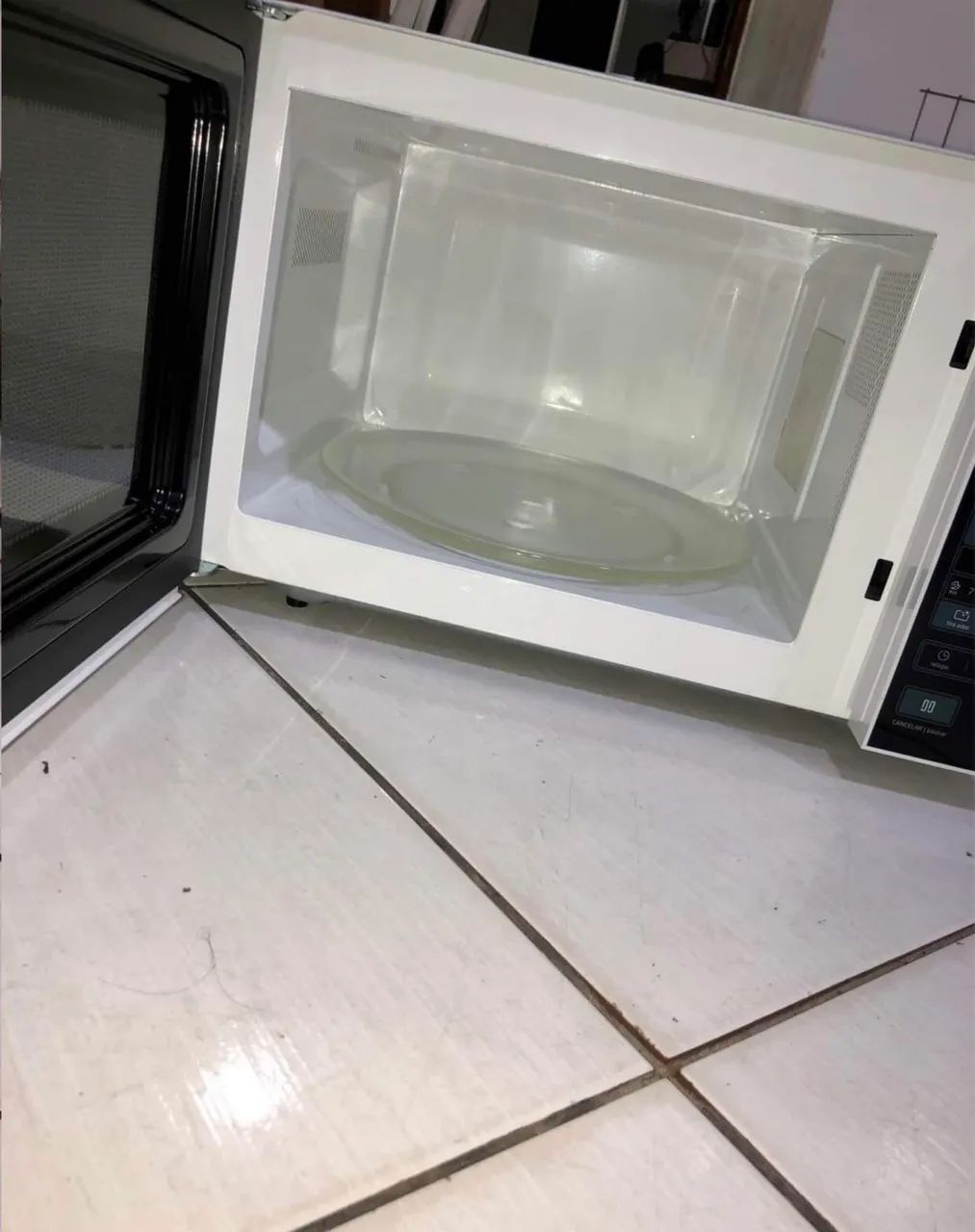 MICROONDAS MIDEA 35L SMART PLATE 127V - Foto 5