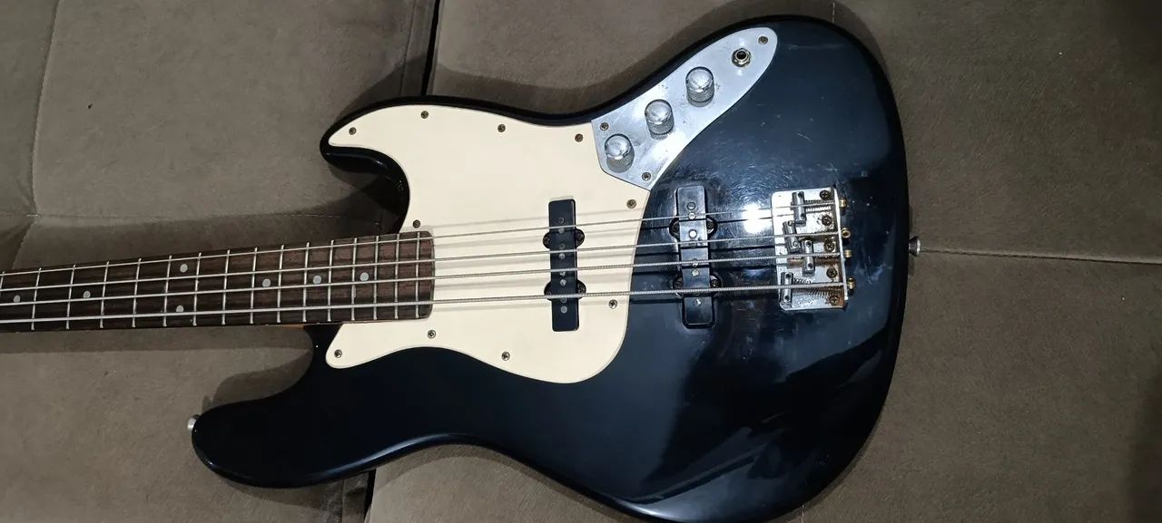 Jazz bass Eagle modelo ano 2002 - Foto 4