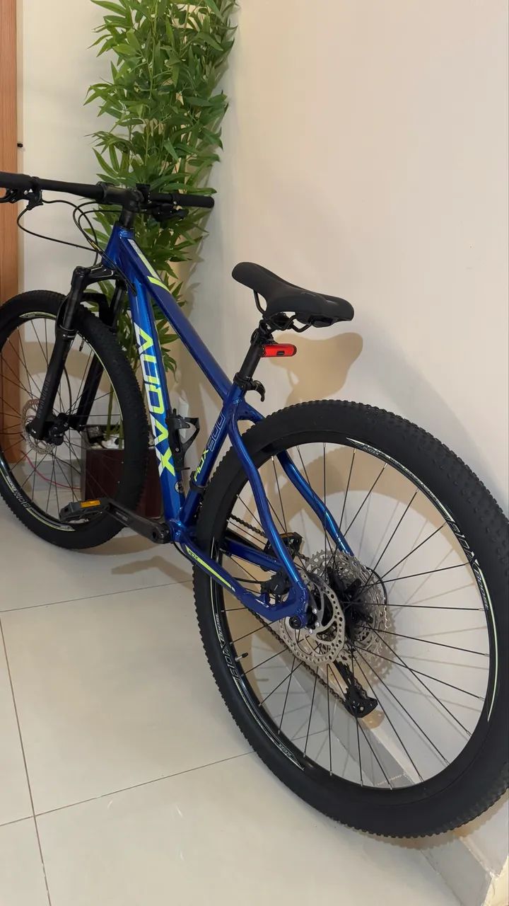 Bicicleta aro 29 com kit Shimano deore