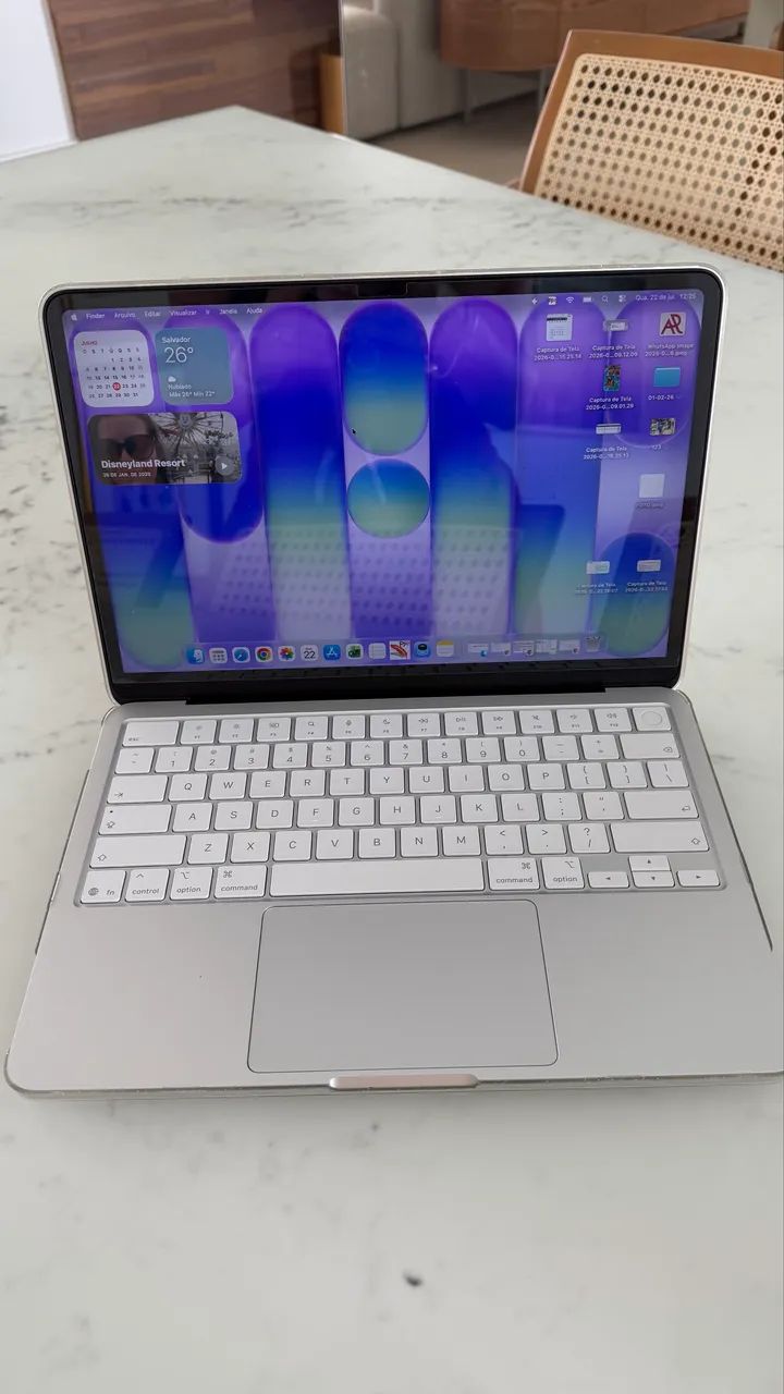 MacBook Neo 512