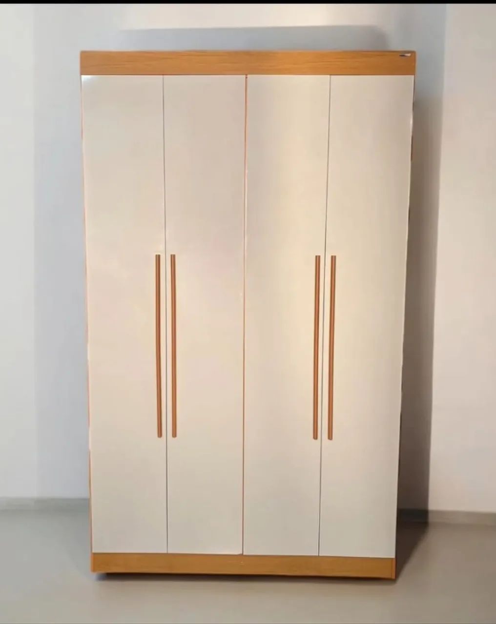 Guarda roupa de solteiro recife com 4 portas e 2 gavetas
