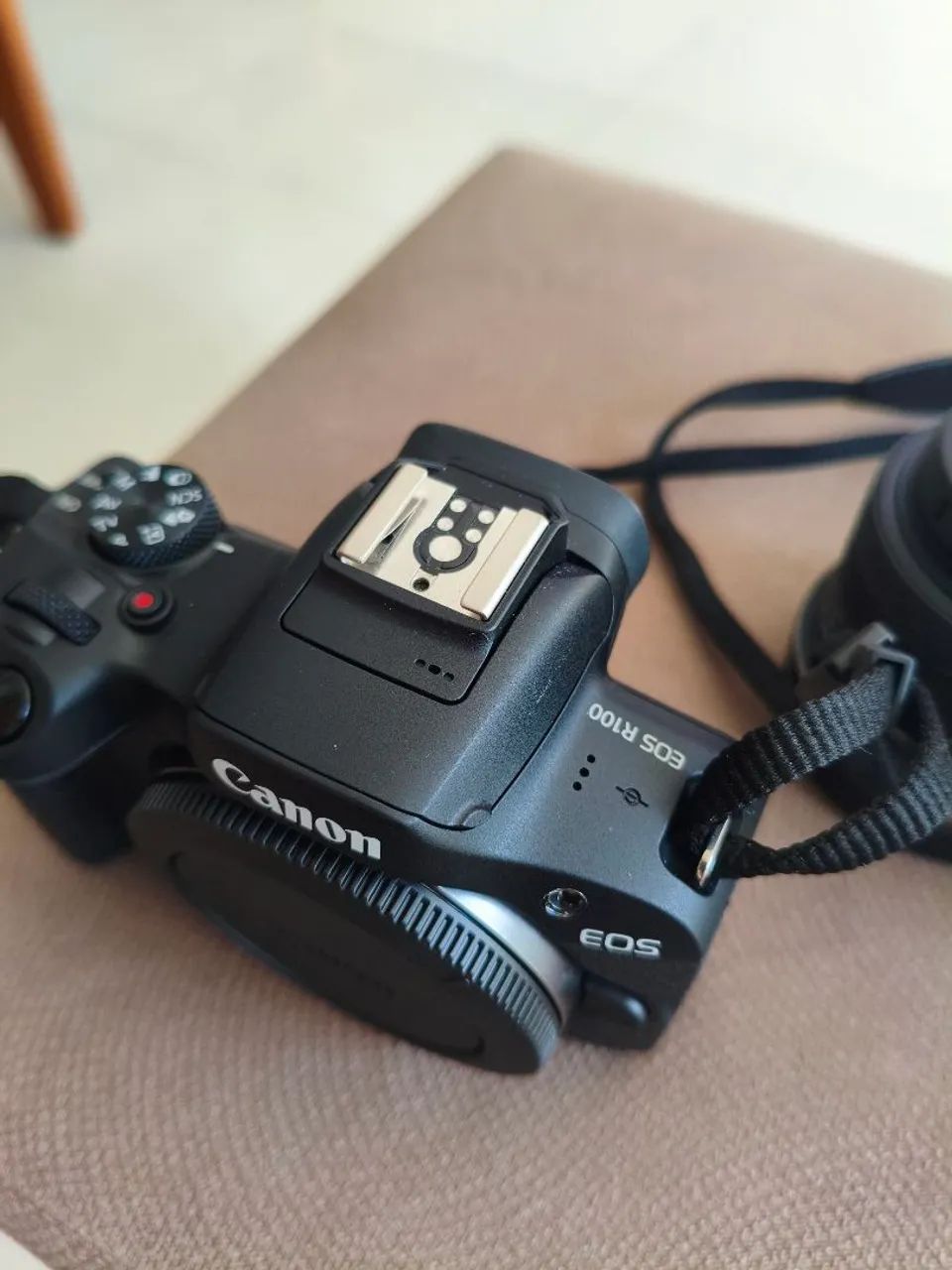 Camera Canon EOS R100 - Foto 3