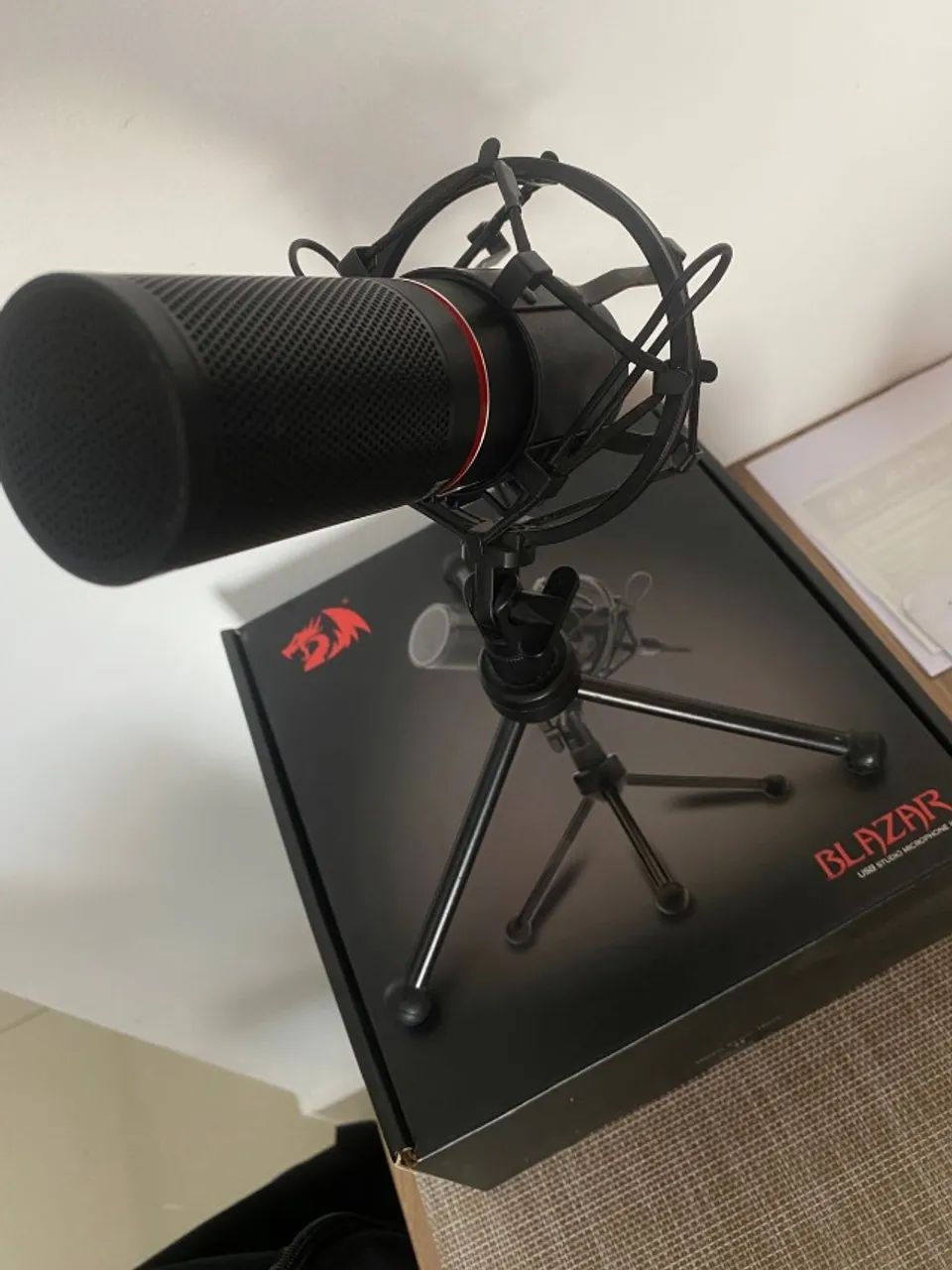 Microfone Redragon GM300 Blazar