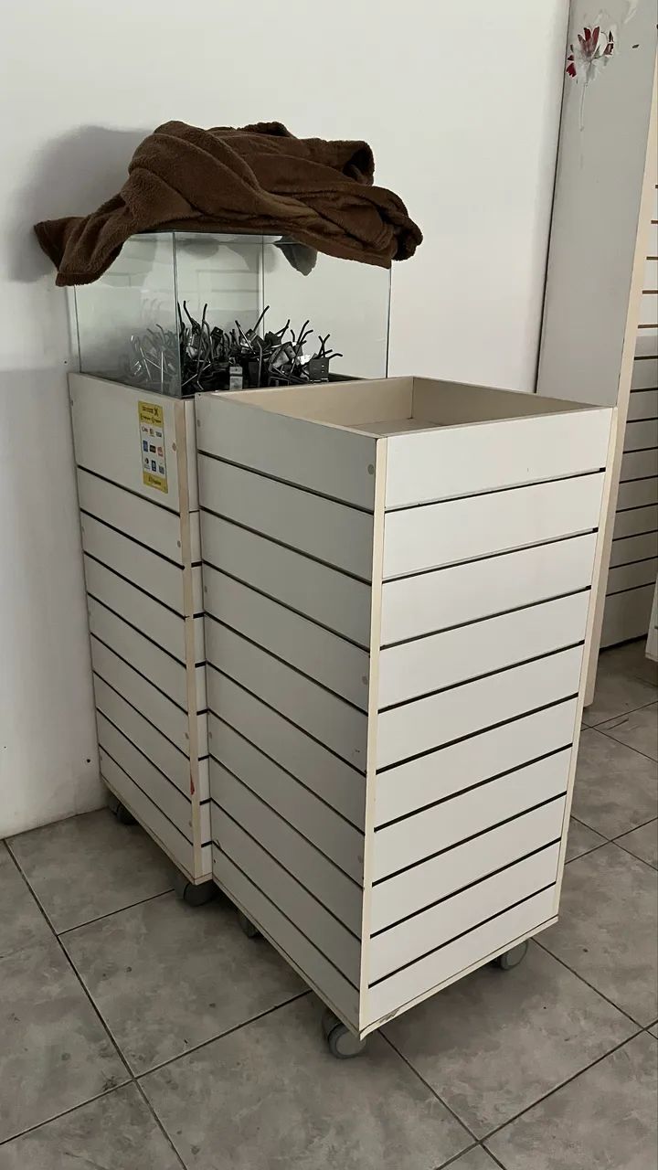 Armários canaletados para montagem de loja - Foto 2