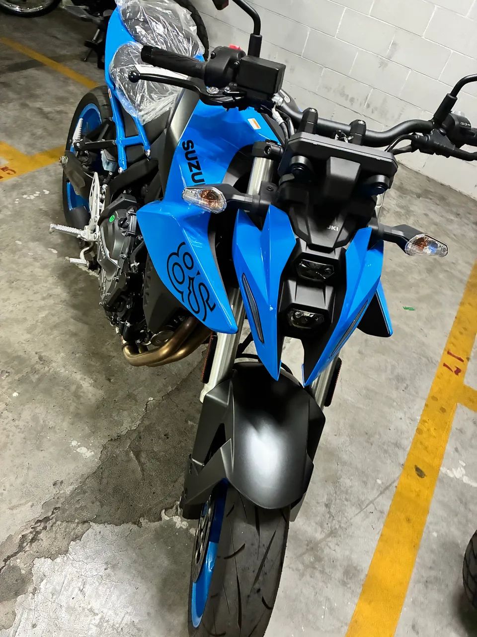 Oportunidade GSX-8S ZERO no plastico - Foto 2