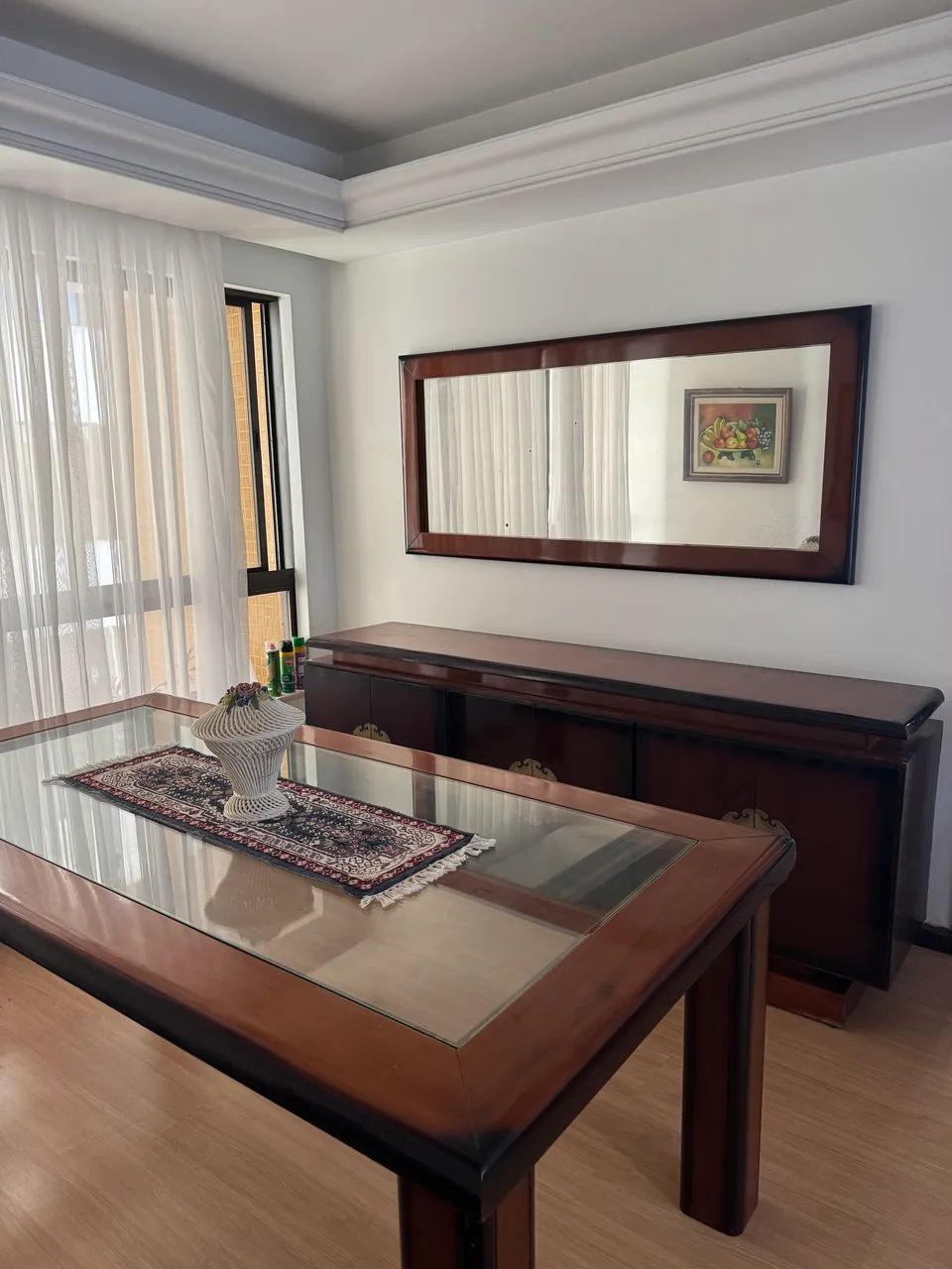 Vendo mesa com 8 cadeiras  - Foto 5