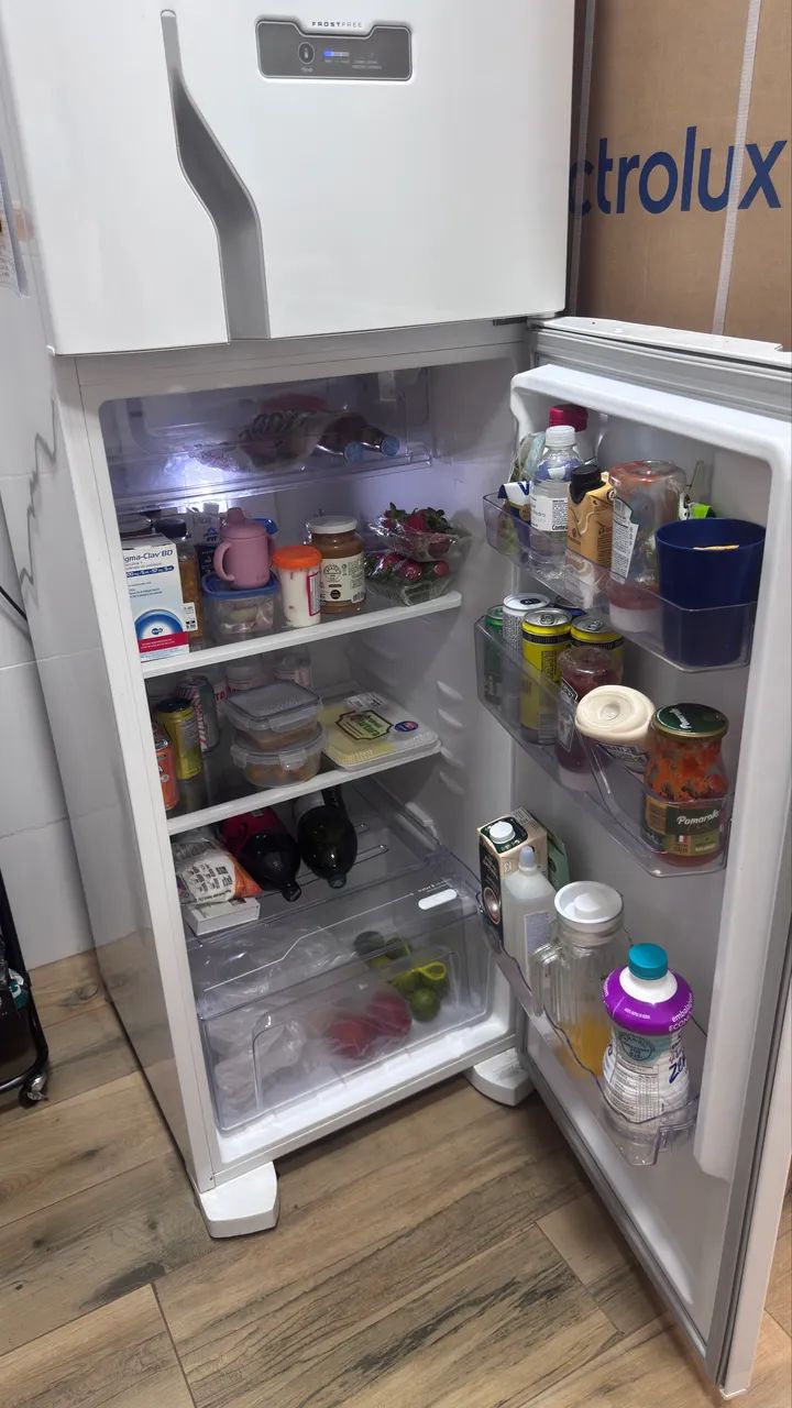 Geladeira Electrolux  371L - Foto 5