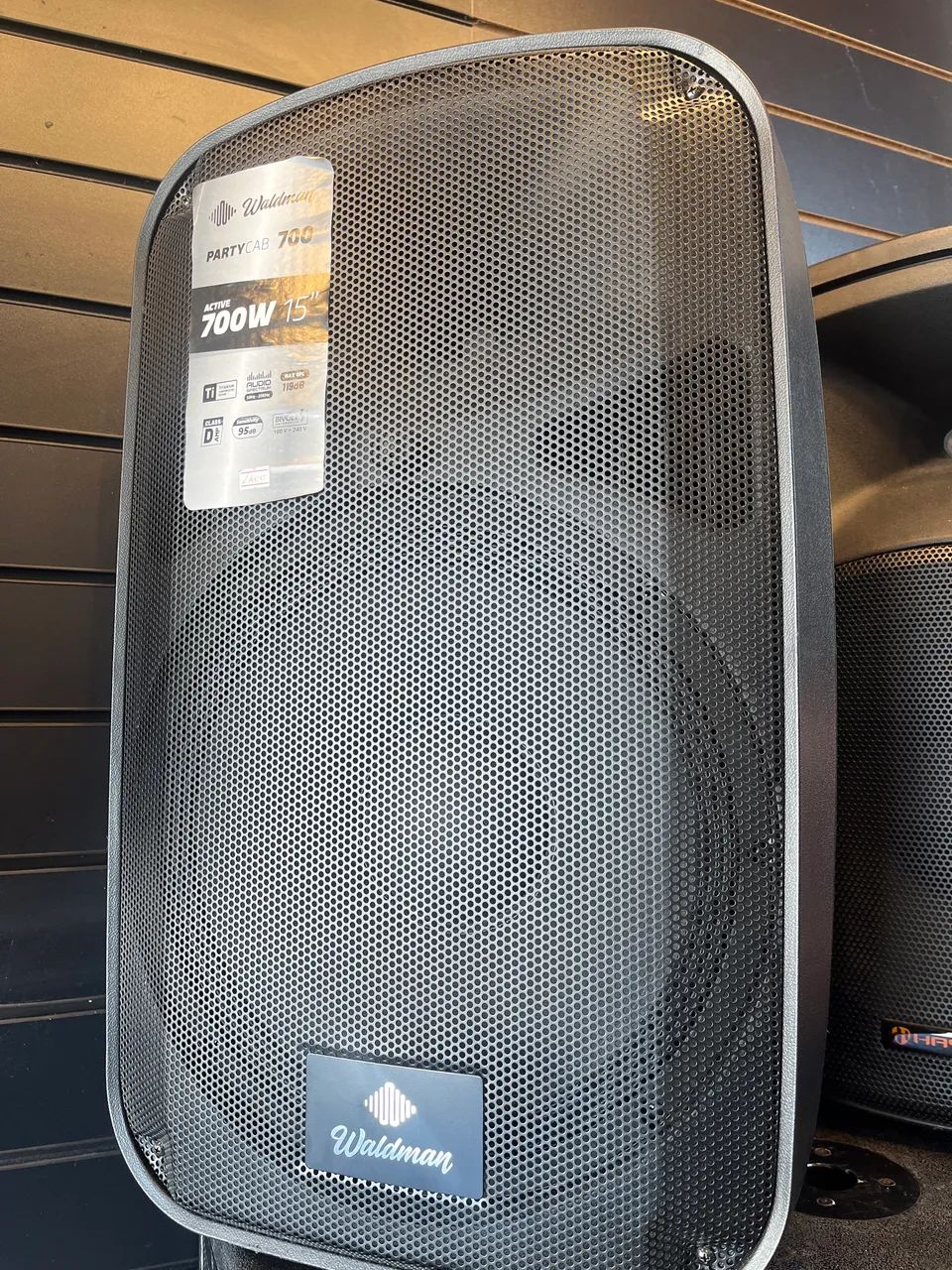 Caixa waldman pty 700