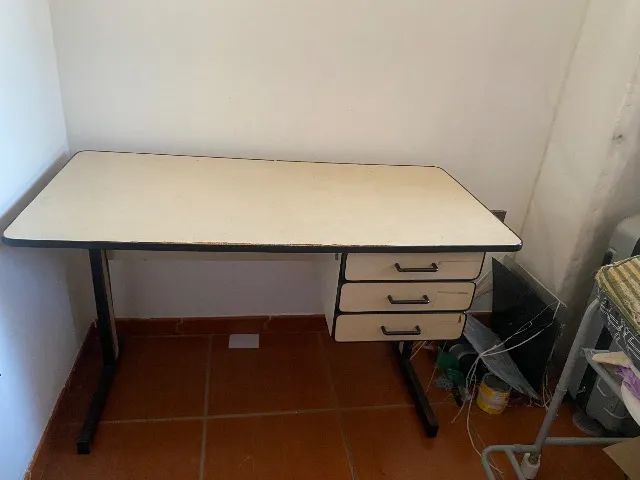 Mesas de escritório aceito trocas  - Foto 2