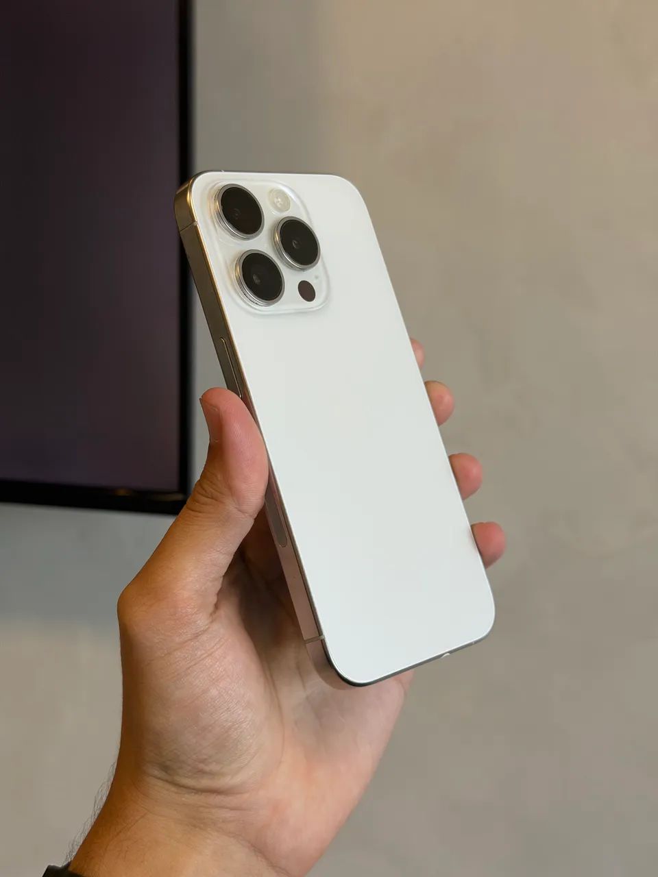 iPhone 15 Pro 256gb Branco Loja física 