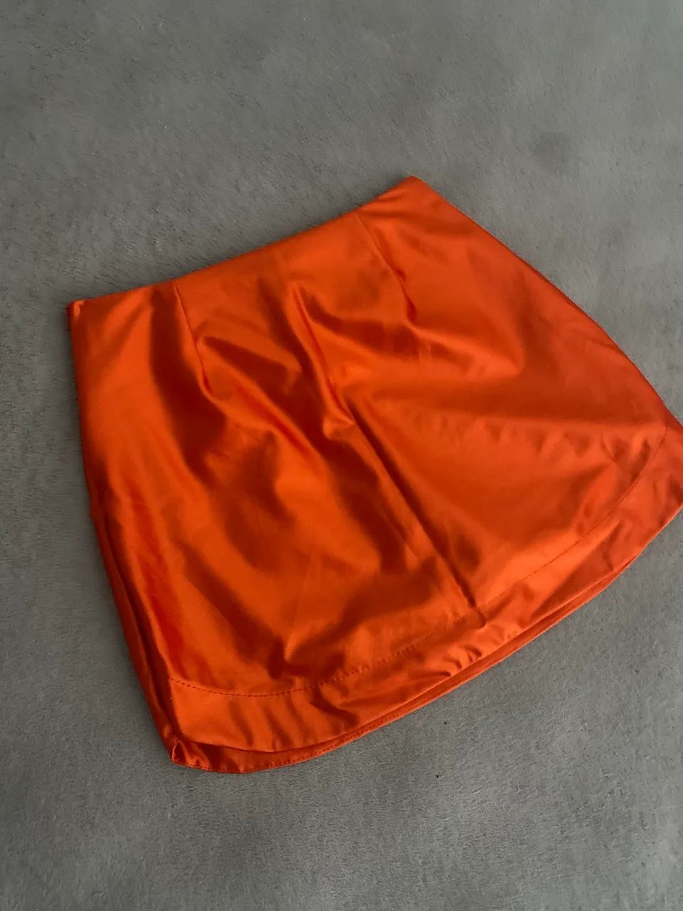 short saia laranja P - Foto 3