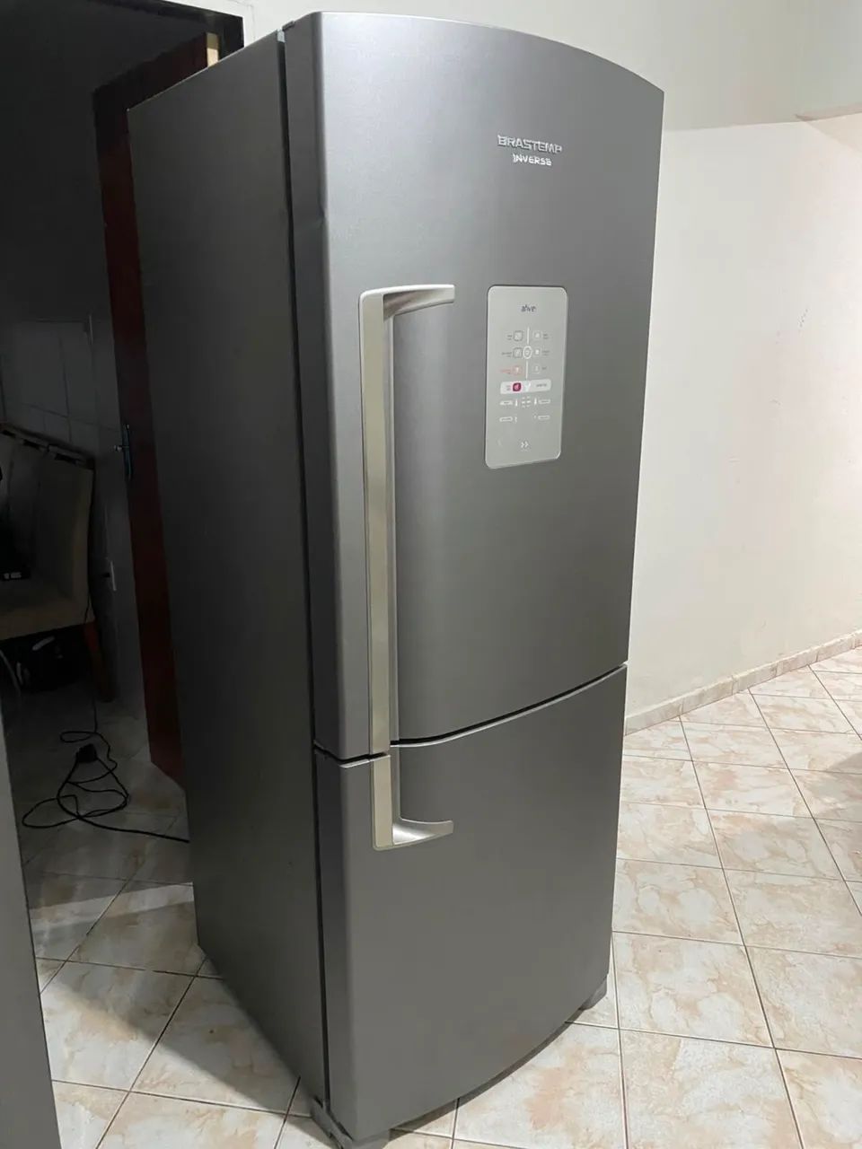 Geladeira inverte 