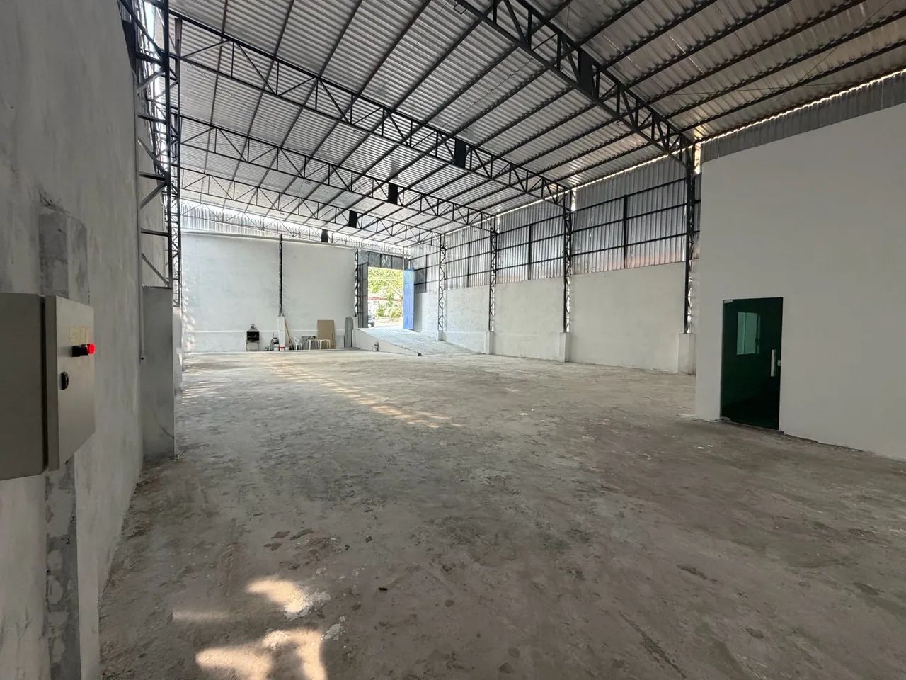 Alugo galpão  660m2 - Foto 4