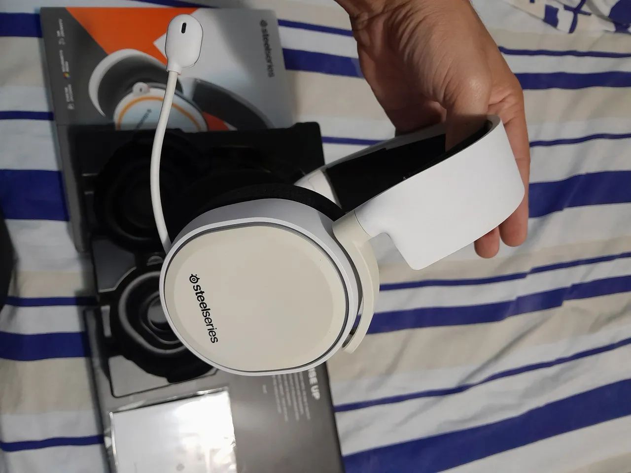 Headset Gamer SteelSeries Arctis 5 - Foto 4