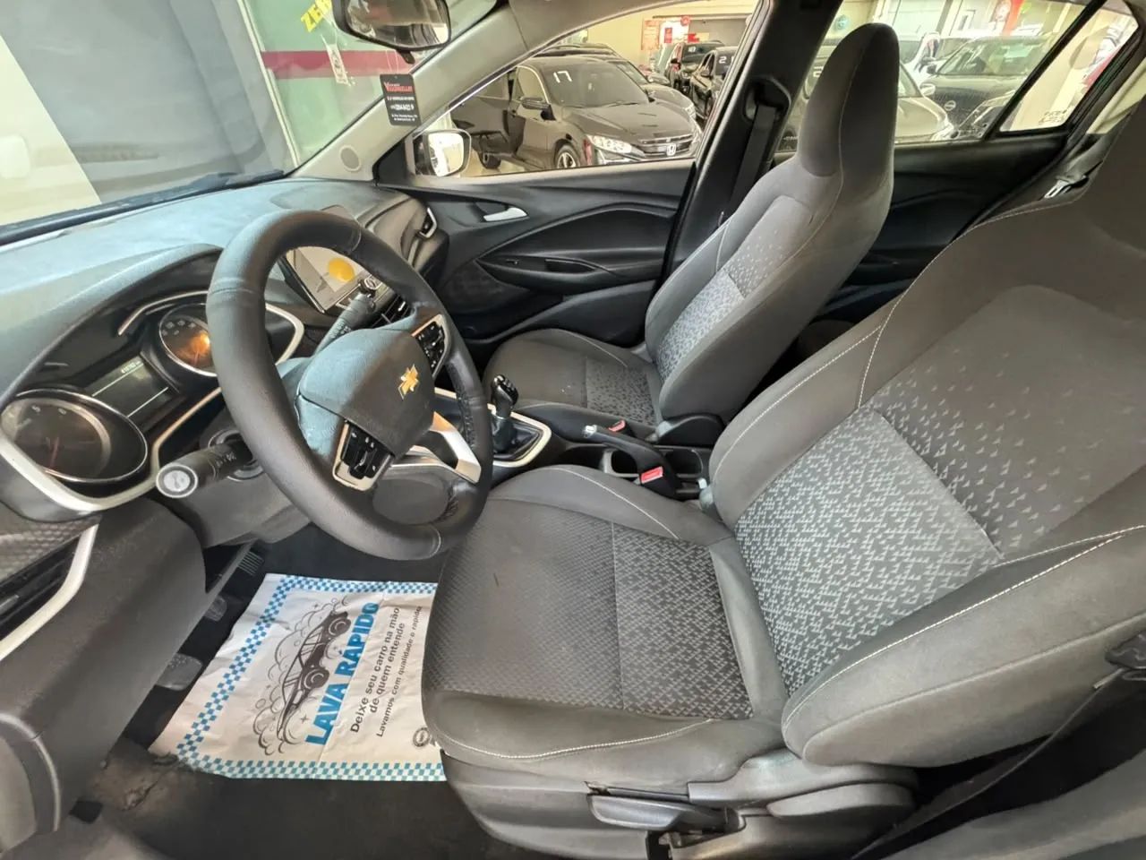 Chevrolet Onix Hatch LT 1.0 12V Flex Mec. 4P, foto 4 de 13