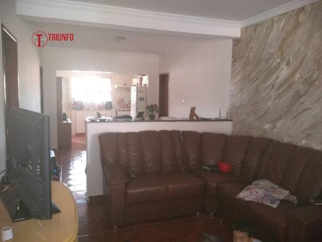 Casa de 02 quartos no bairro Jaqueline em Belo Horizonte. Cód: 831