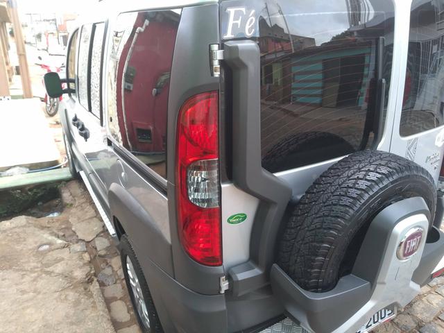 Doblo adv xingu locker 1.8 16v 2013 relíquia - Foto 17